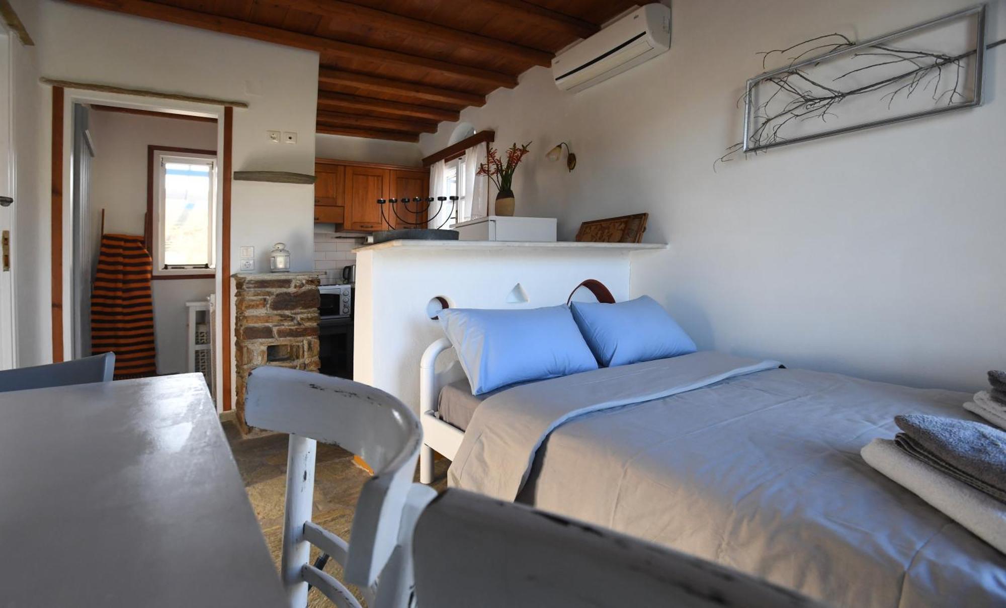 Lovely For 4 Ppl In Tinos Apartment *