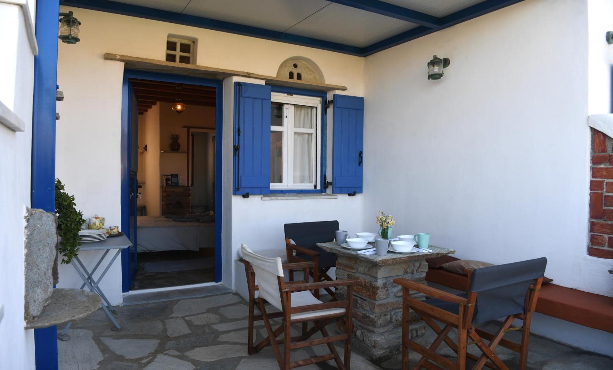 Lovely For 4 Ppl In Tinos Apartment