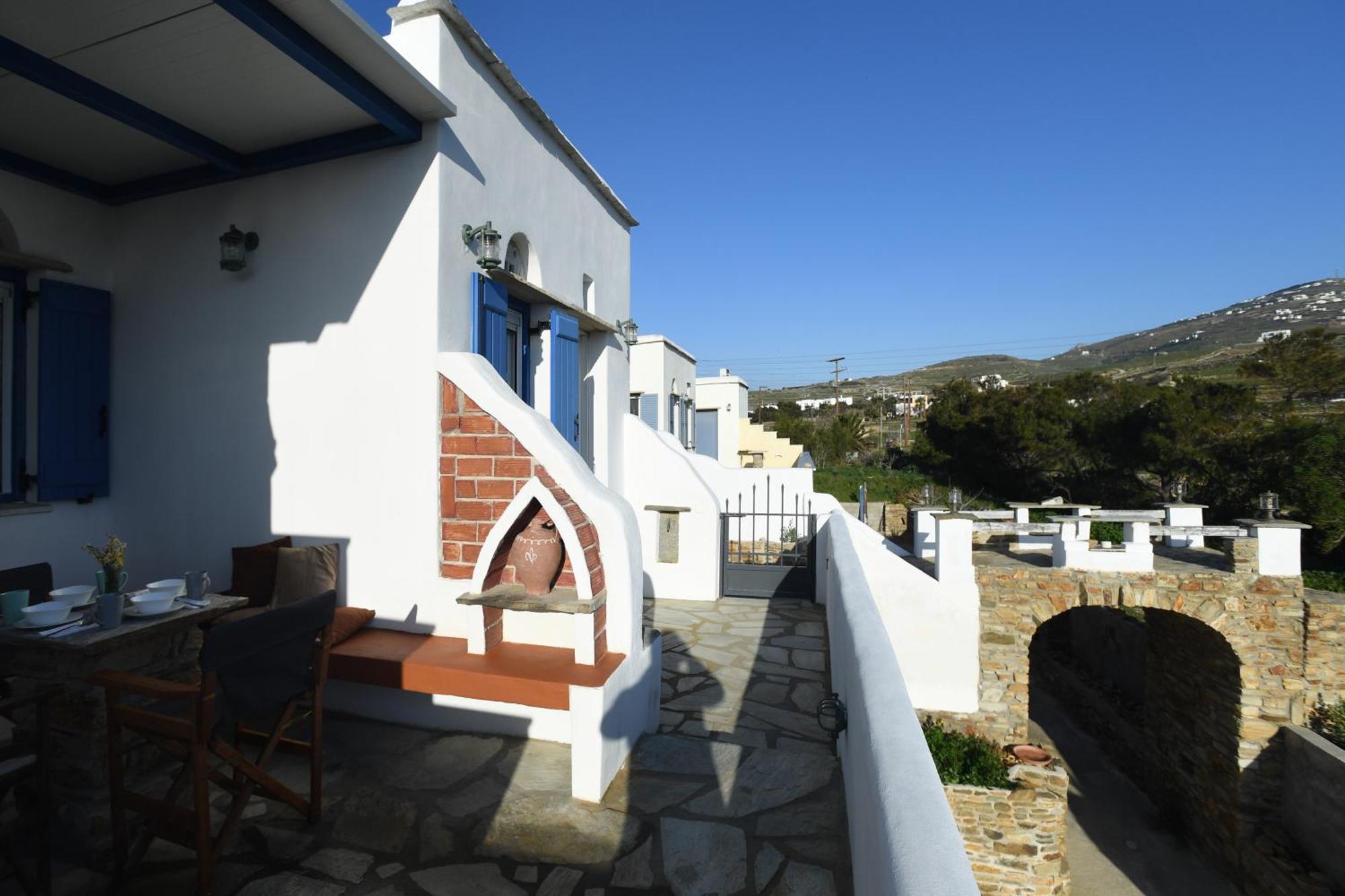 Lovely For 4 Ppl In Tinos Apartment *